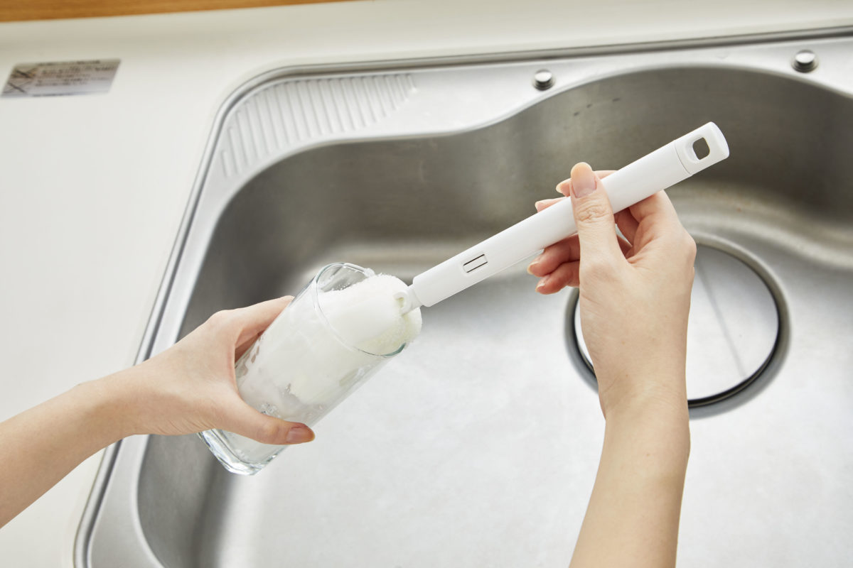 kba01 伸縮コップ洗い