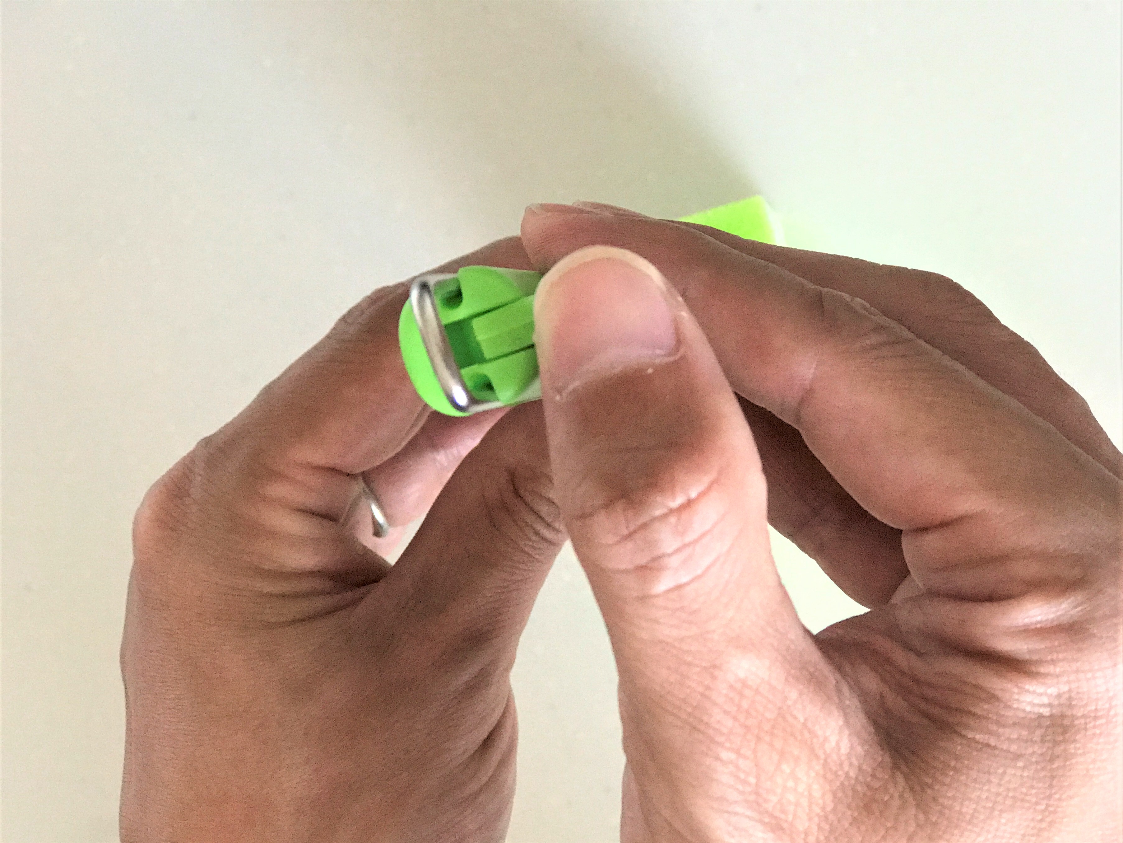 のびるボトルクリーナー