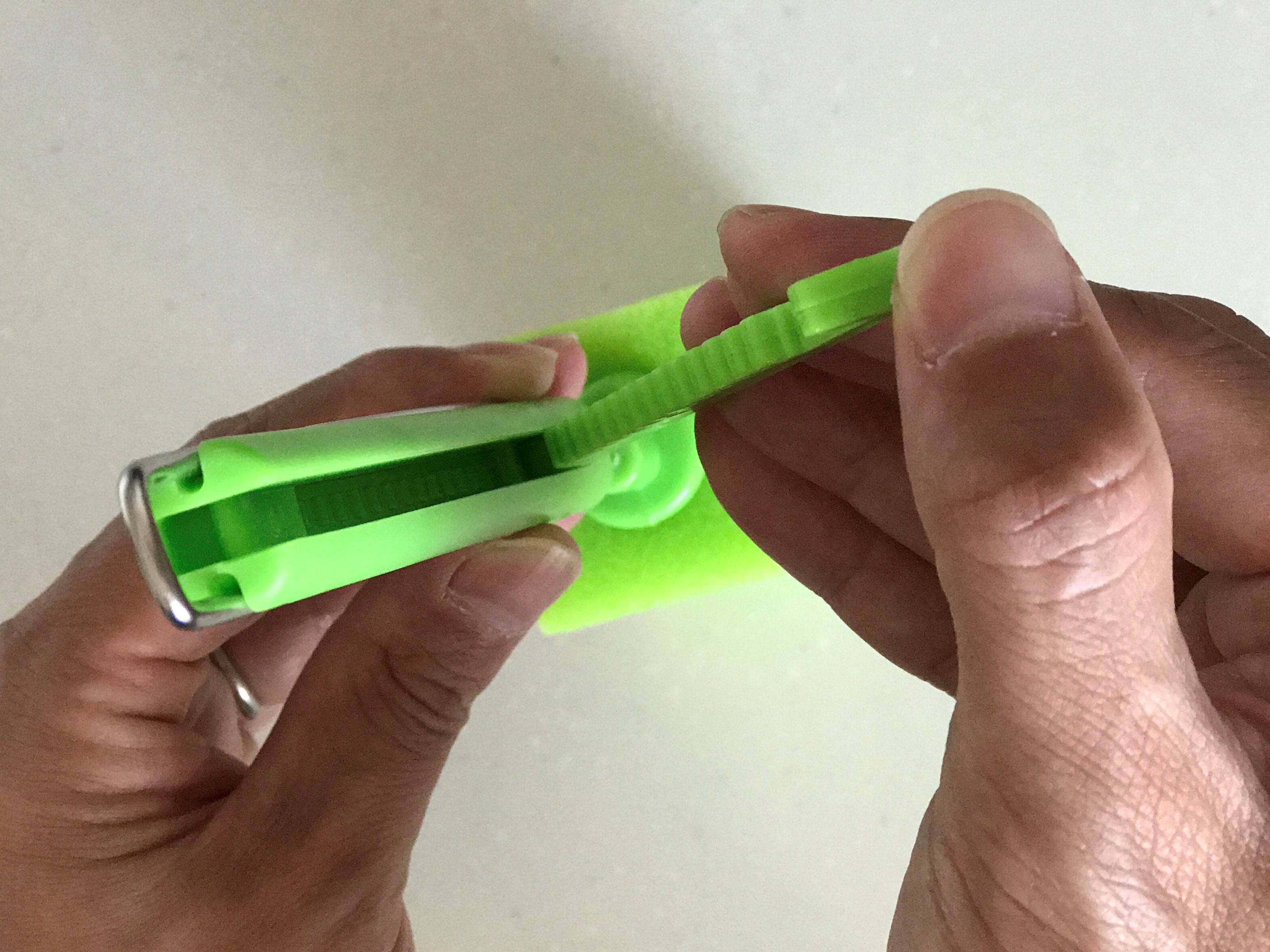 のびるボトルクリーナー