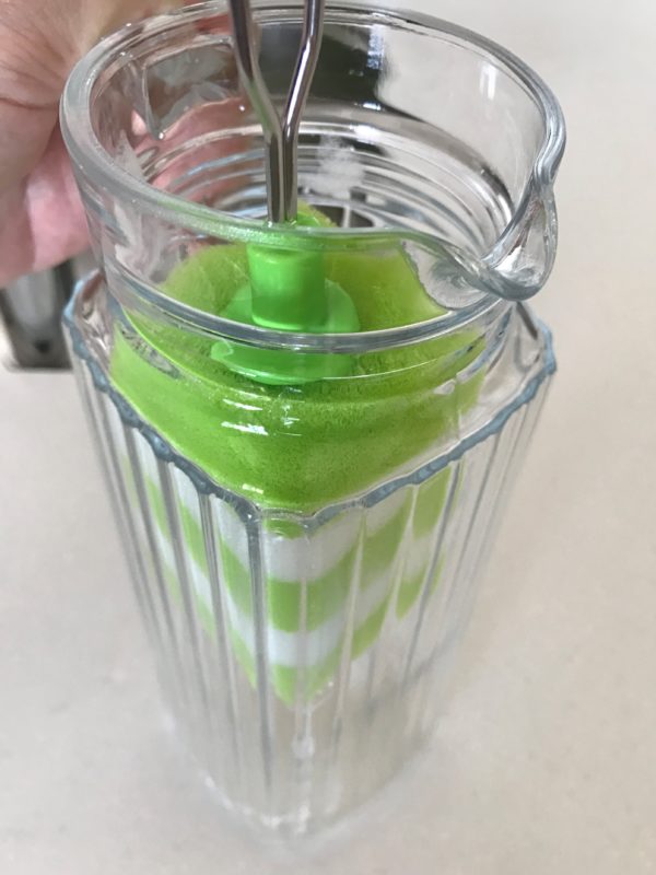 のびるボトルクリーナー