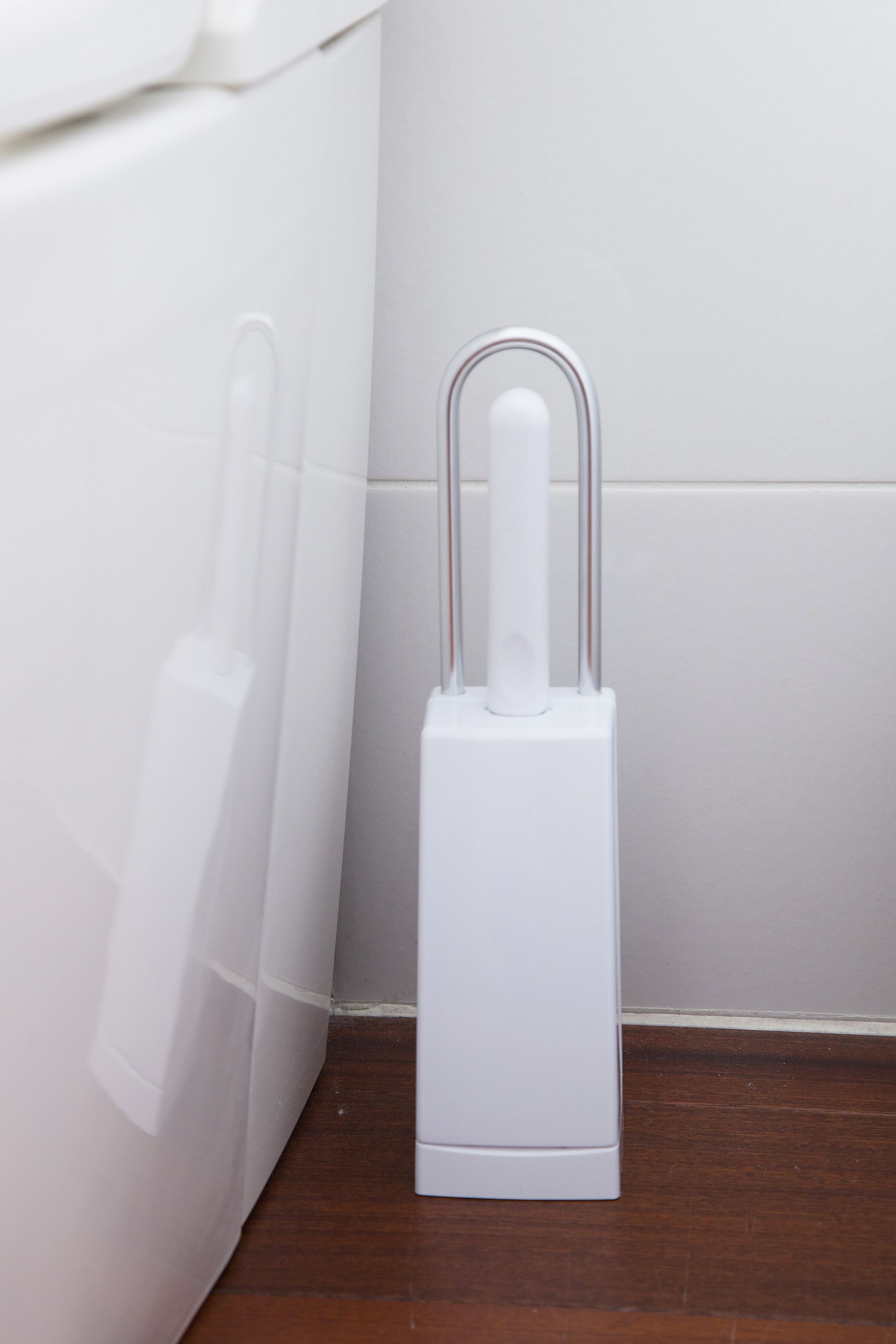 TP001スリムコンパクトトイレブラシケース付き